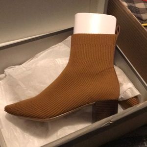 Everlane Glove Boots Toffee